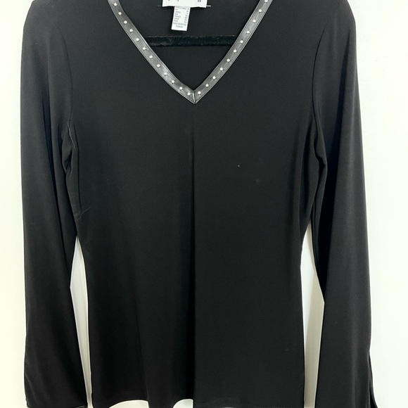 Joseph Ribkoff black top - Picture 2 of 6